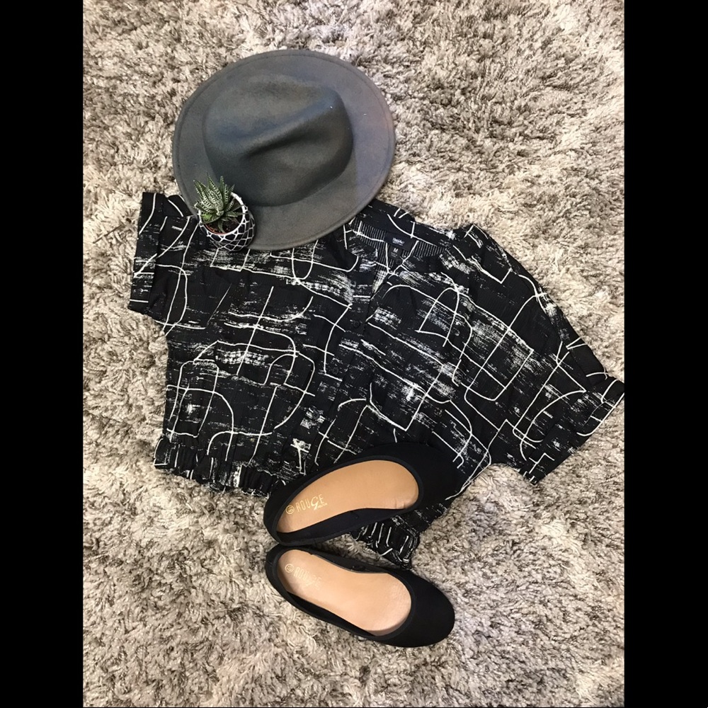 Mossimo Black and White Midi Dress